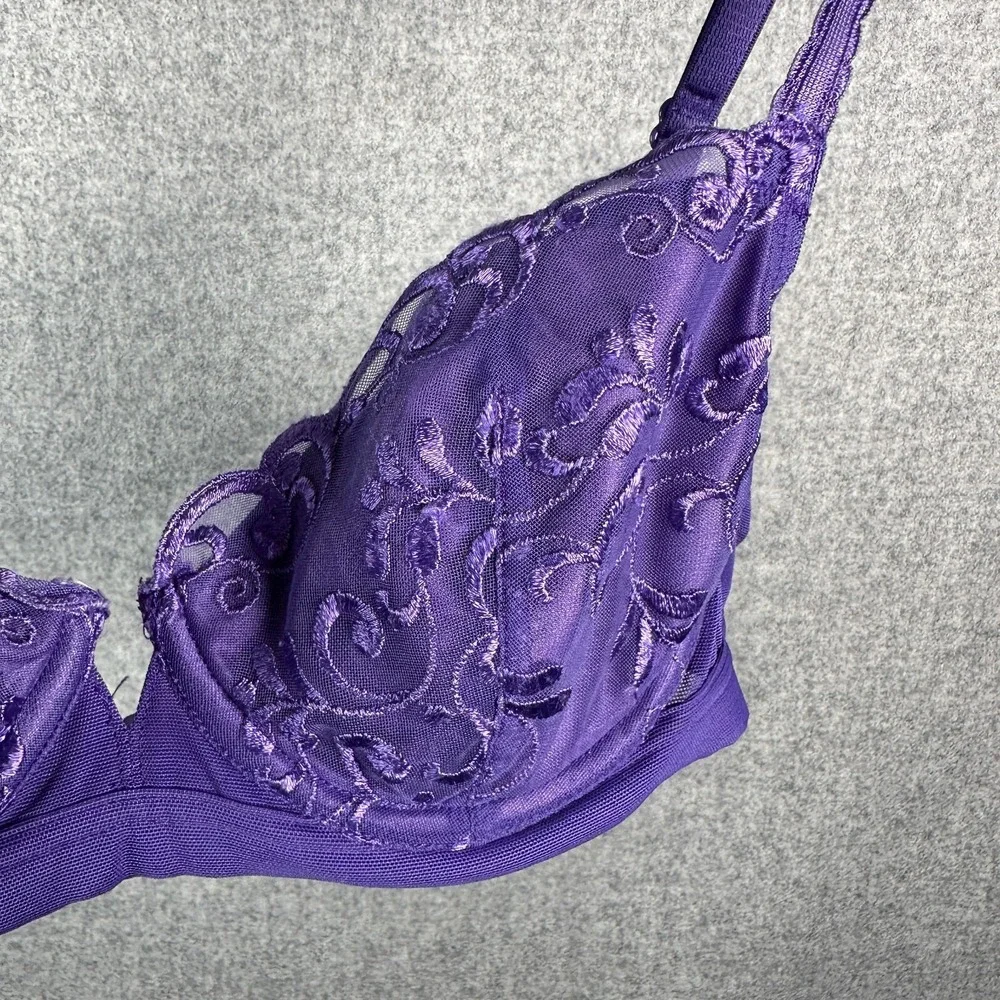 Vintage Victorias Secret 34B Bra Womens Adjustable Purple Embroidered Floral